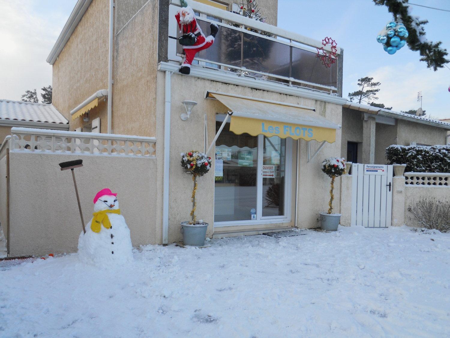 Hotel Residence Les Flots サン・パレ・シュル・メール エクステリア 写真