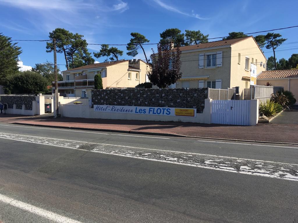 Hotel Residence Les Flots サン・パレ・シュル・メール エクステリア 写真